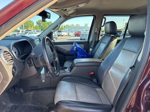 Used 2008 Ford Explorer Sport Trac Limited AWD/4WD image 16