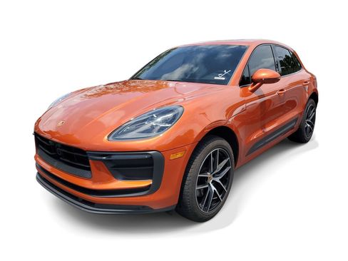Used 2025 Porsche Macan AWD/4WD image 2
