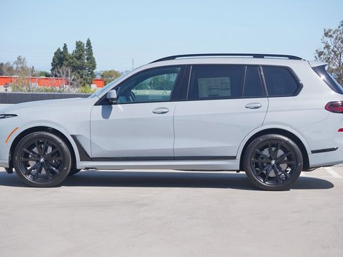 New 2026 BMW X7 xDrive40i w/ M Sport Package image 4
