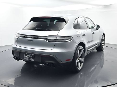 Certified 2025 Porsche Macan AWD/4WD image 14