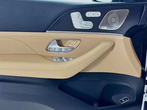 New 2026 Mercedes-Benz GLS 450 4MATIC image 19