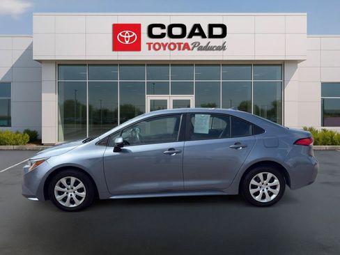 Used 2024 Toyota Corolla LE FWD image 2