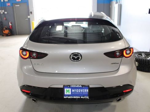 Used 2023 MAZDA MAZDA3 s FWD image 26