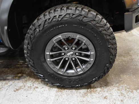 Used 2019 Ford F150 Raptor w/ Equipment Group 802A Luxury AWD/4WD image 65
