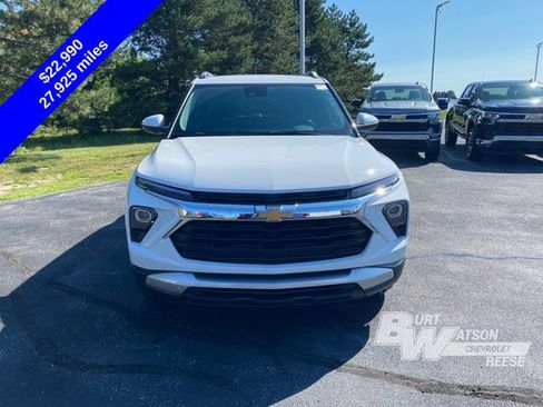 Used 2024 Chevrolet TrailBlazer LT w/ LT Cold Weather Package AWD/4WD image 13