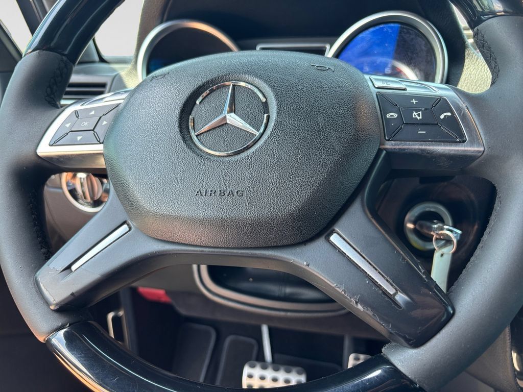 Used 2013 Mercedes-Benz G 63 AMG 4MATIC image 28