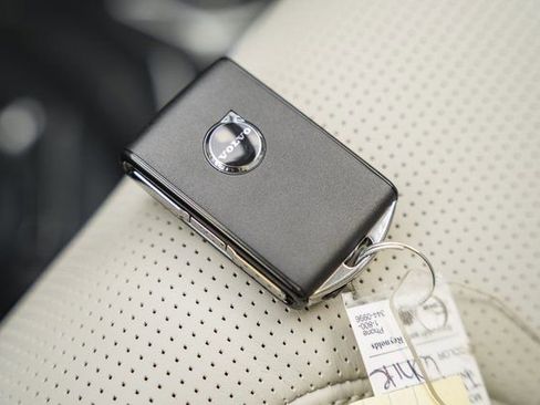 Used 2026 Volvo XC90 T8 Ultra w/ Protection Package Premier image 35