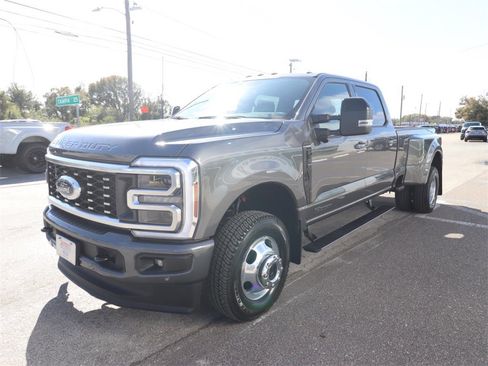 New 2026 Ford F350 Platinum image 6