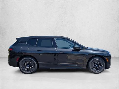 Used 2024 BMW iX xDrive50 AWD/4WD image 2