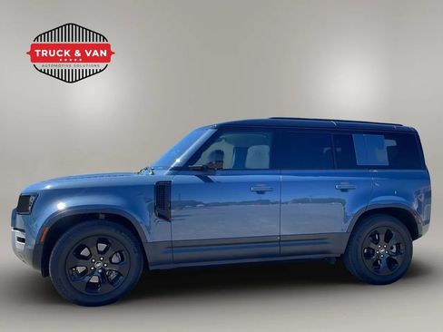 Used 2021 Land Rover Defender 110 SE AWD/4WD image 4