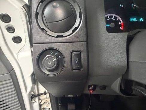 Used 2014 Ford F250 XL w/ Power Equipment Group AWD/4WD image 16