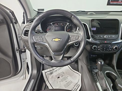 Used 2020 Chevrolet Equinox Premier AWD/4WD image 14