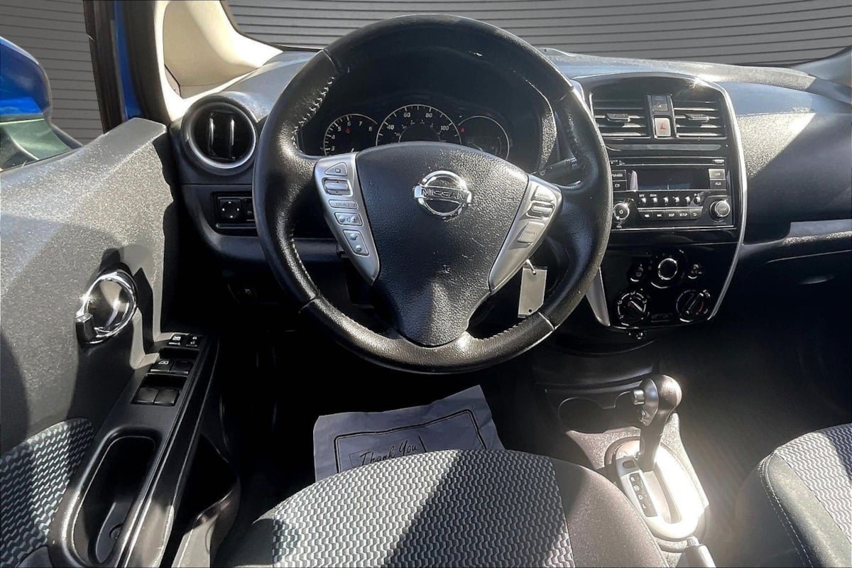 Used 2015 Nissan Versa Note SV FWD image 8