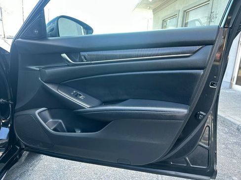 Used 2018 Honda Accord EX-L image 25