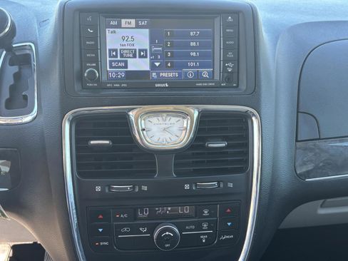 Used 2011 Chrysler Town & Country Touring w/ Security Group image 12