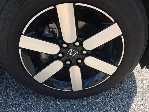 Used 2025 Honda Prologue Touring image 17