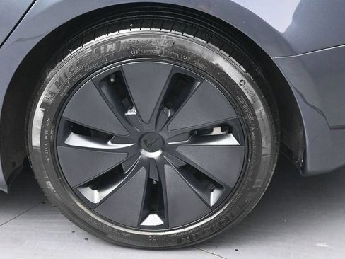 Used 2024 Tesla Model 3 Long Range RWD image 34