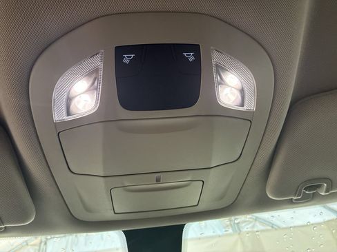 Used 2020 Chrysler Voyager LX w/ Cold Weather Group FWD image 22