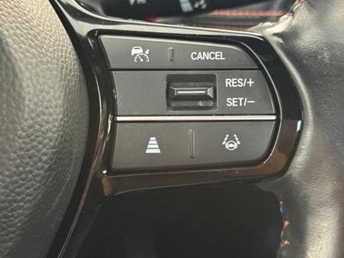Used 2024 Honda HR-V Sport image 10