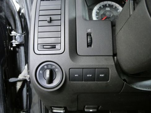 Used 2009 Ford Escape XLT FWD image 25