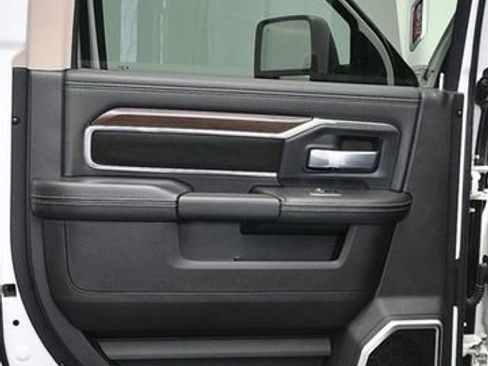 Used 2024 RAM 2500 Laramie image 14