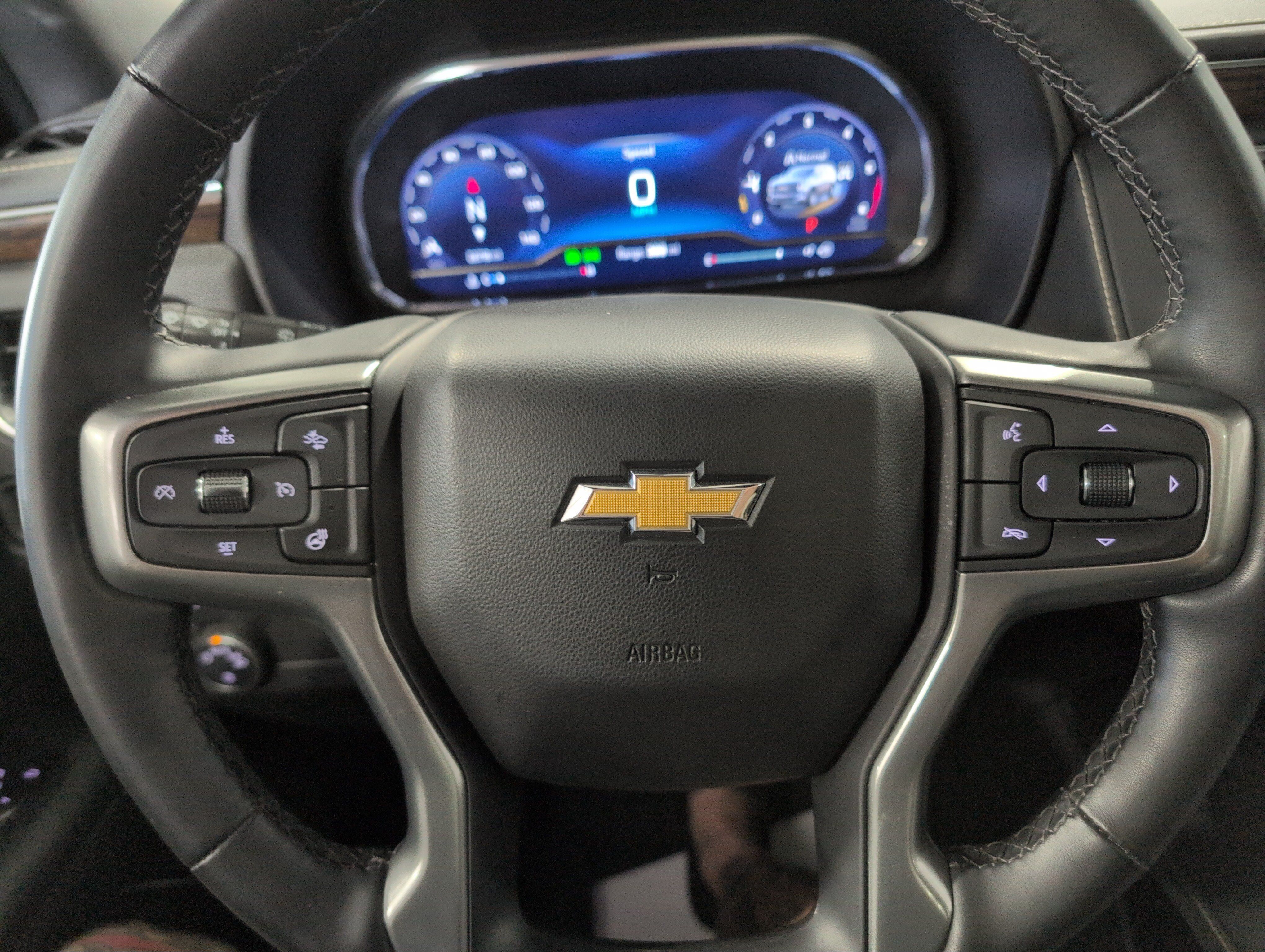 Used 2024 Chevrolet Tahoe Premier AWD/4WD image 10
