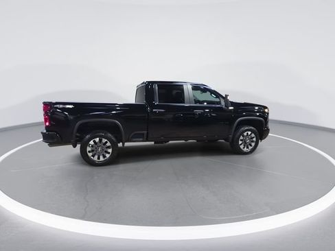 Used 2024 Chevrolet Silverado 2500 Custom w/ Custom Value Package AWD/4WD image 9