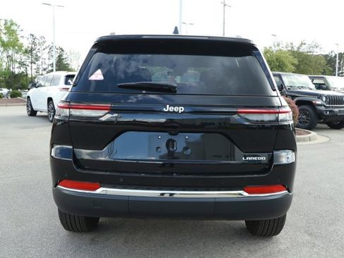 New 2025 Jeep Grand Cherokee Laredo X RWD image 7