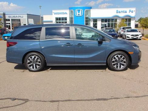 New 2026 Honda Odyssey EX-L image 3