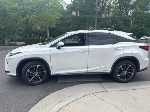 Used 2016 Lexus RX 450h AWD w/ Luxury Package image 4