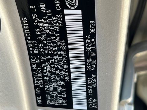 Certified 2023 Lexus ES 350 w/ Premium Package image 27