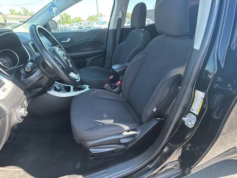 Used 2019 Jeep Compass Sport AWD/4WD image 16