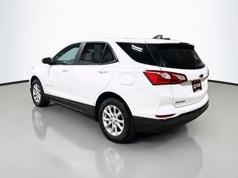 Used 2021 Chevrolet Equinox LS w/ LS Convenience Package image 9