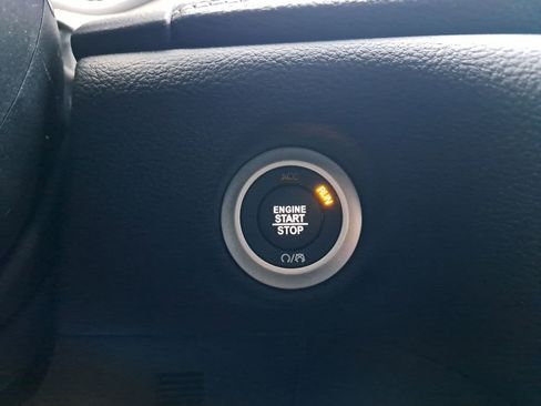 New 2026 Chrysler Pacifica Select FWD image 24