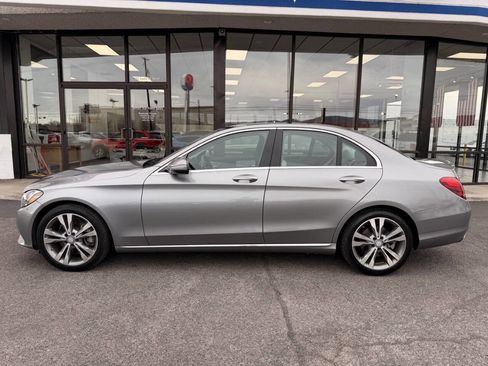 Used 2016 Mercedes-Benz C 300 Sedan image 2