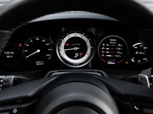 Certified 2023 Porsche 911 Carrera GTS RWD image 18