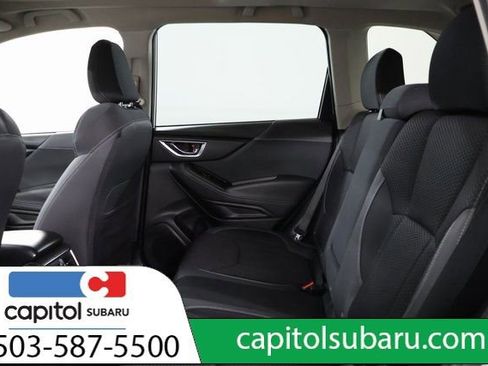 Used 2021 Subaru Forester Premium image 32