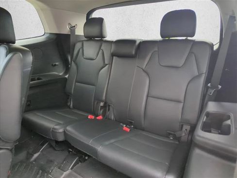 Used 2024 Kia Telluride S image 18