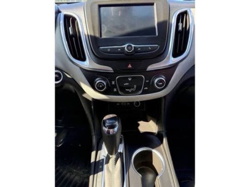 Used 2021 Chevrolet Equinox LS AWD/4WD image 13