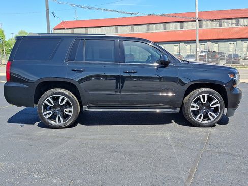 Used 2019 Chevrolet Tahoe Premier AWD/4WD image 18