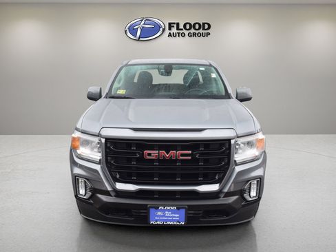 Used 2022 GMC Canyon Elevation w/ Elevation Premium Package image 2