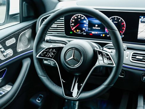 New 2026 Mercedes-Benz GLE 450 4MATIC Coupe image 13