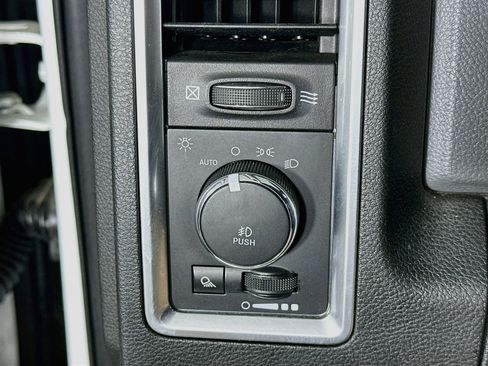 Used 2018 RAM 1500 Big Horn AWD/4WD image 17