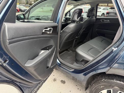 Used 2025 Kia Sportage EX w/ EX Premium Package image 13