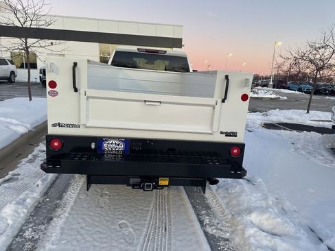 New 2025 GMC Sierra 3500 Pro w/ Convenience Package image 7