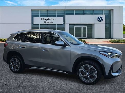 Used 2025 BMW X1 xDrive28i image 3