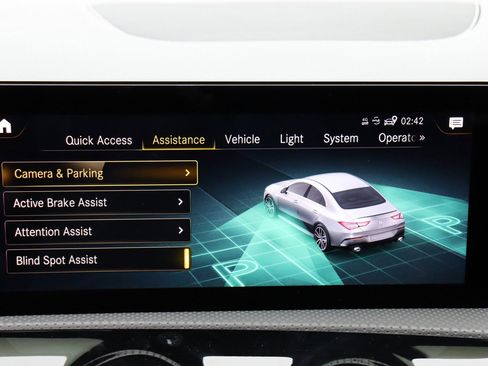 Used 2022 Mercedes-Benz CLA 35 AMG 4MATIC w/ AMG Performance Seat Package image 40