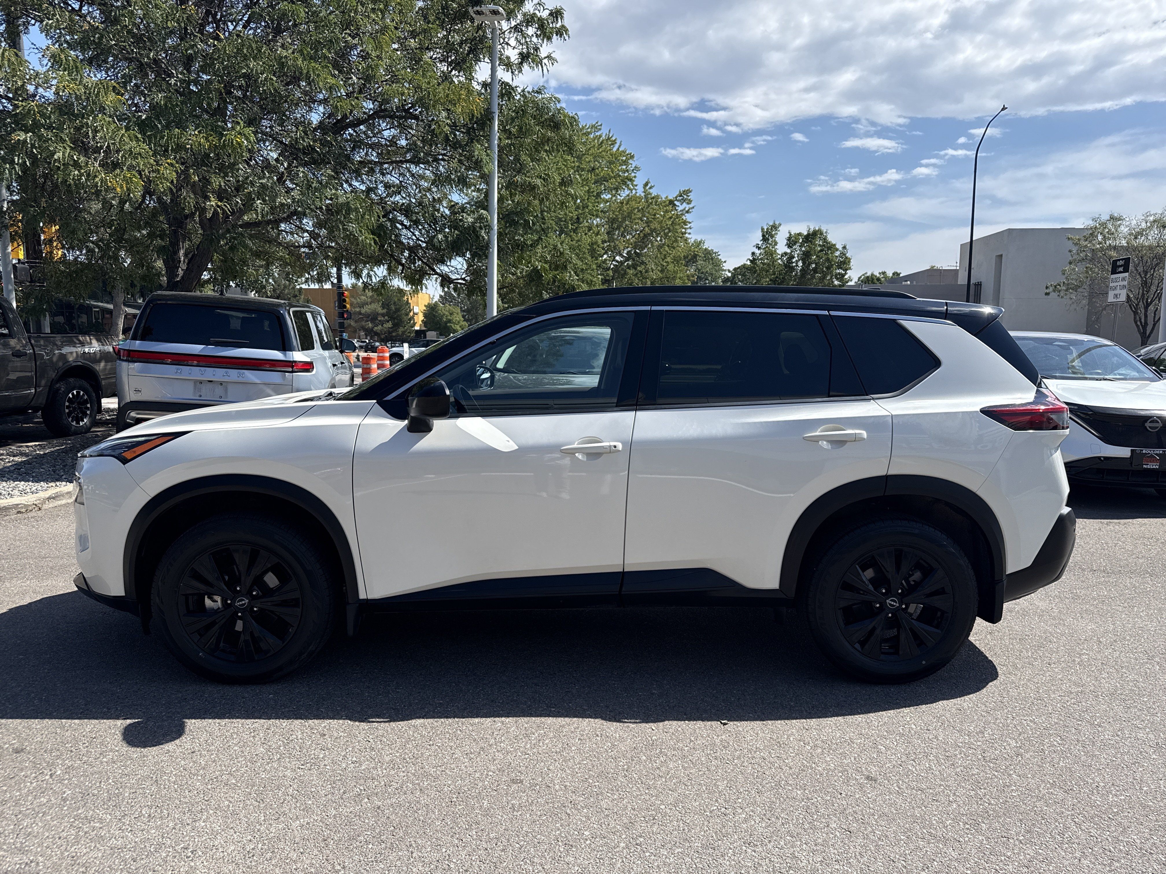 Certified 2023 Nissan Rogue SV w/ SV Premium B Package AWD/4WD image 5