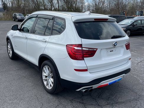 Used 2017 BMW X3 xDrive28i image 3