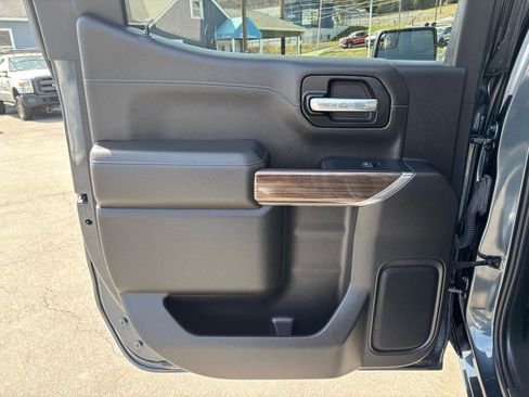 Used 2021 Chevrolet Silverado 1500 LT Trail Boss w/ Bed Protection Package image 21